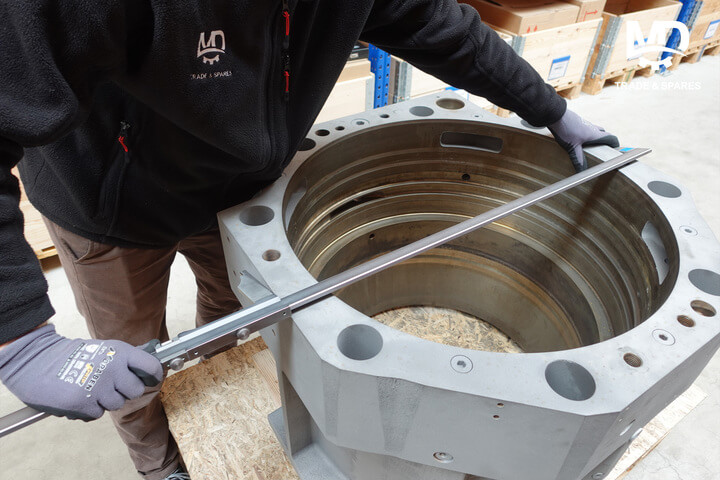 Backing rings suitable for MAN 51/60DF engines Quality assurance. Manual dimensional measurements, high precision verification using the FARO Arm, cross checking against technical drawing.
MAN 51/60 spare parts