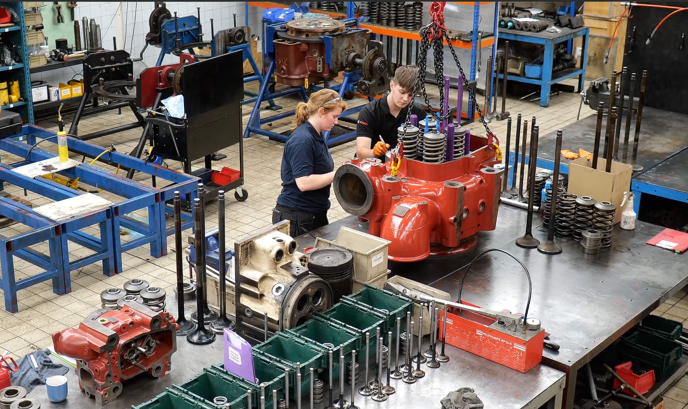 Specialist in the workshop repair and reconditioning services for parts suitable for MAN and PIELSTICK engines.